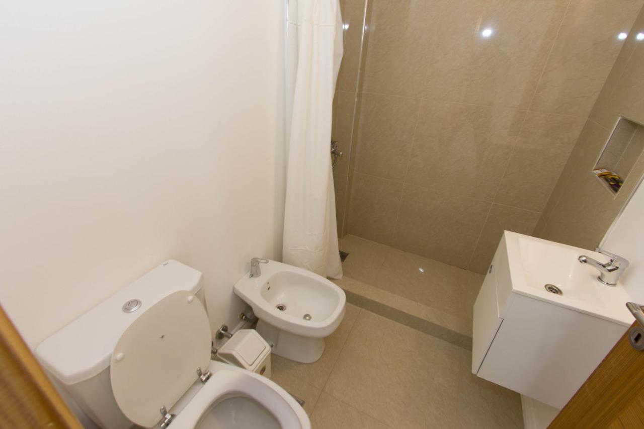 Marinas Tower Apartment อูซัวยา ภายนอก รูปภาพ